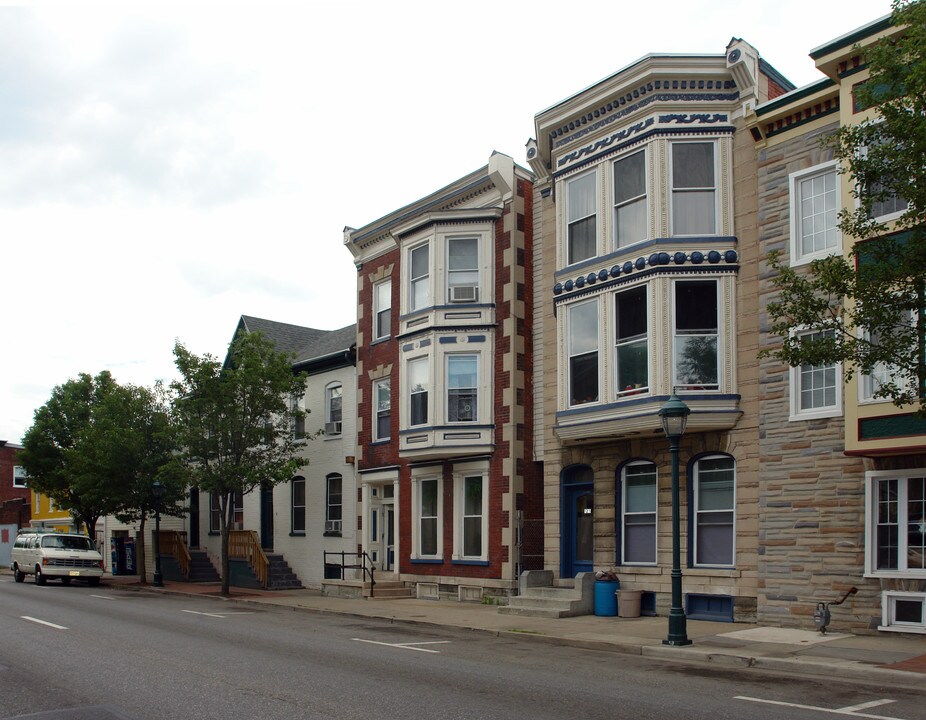 125 E Franklin St in Hagerstown, MD - Building Photo