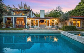 1514 Sunset Plaza Dr in Los Angeles, CA - Building Photo - Building Photo