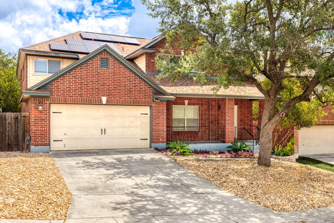 22046 Pelican Edge in San Antonio, TX - Building Photo