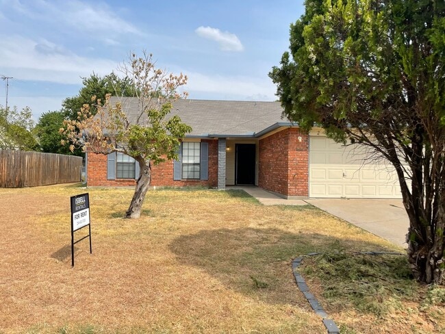 property at 1910 Meadowbrook Dr