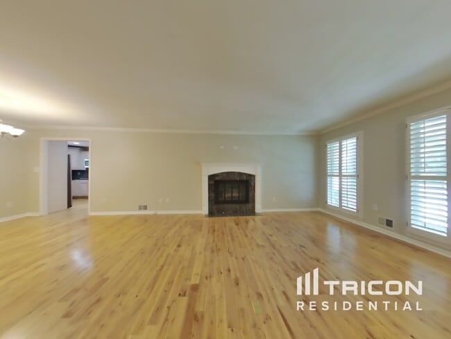 580 Westchester Cir SW in Marietta, GA - Building Photo - Building Photo