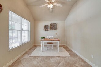 1303 Ridgewood Dr in Leander, TX - Building Photo - Building Photo