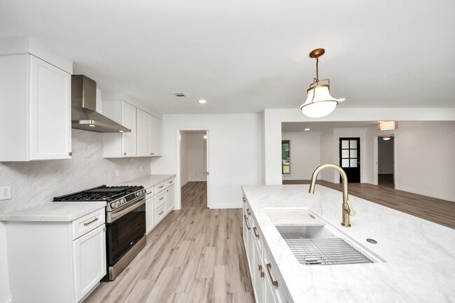 10227 Metronome Dr