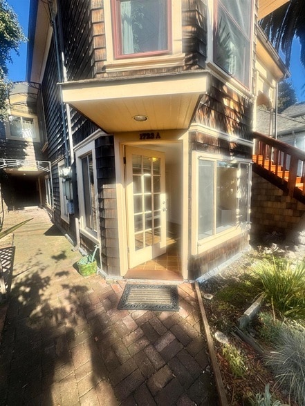 property at 1723 Carleton St