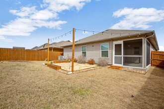 11713 Cambrian Rd in Manor, TX - Building Photo - Building Photo