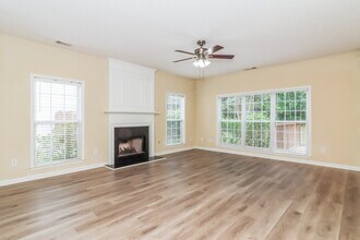 1033 Dunedin Trail in Woodstock, GA - Building Photo - Building Photo