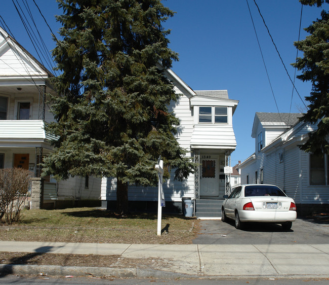 1340 Fourth Ave in Schenectady, NY - Building Photo - Building Photo