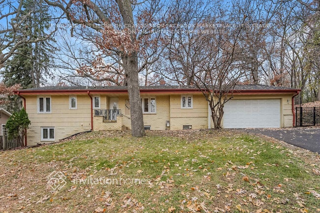 property at 4648 Caribou Dr