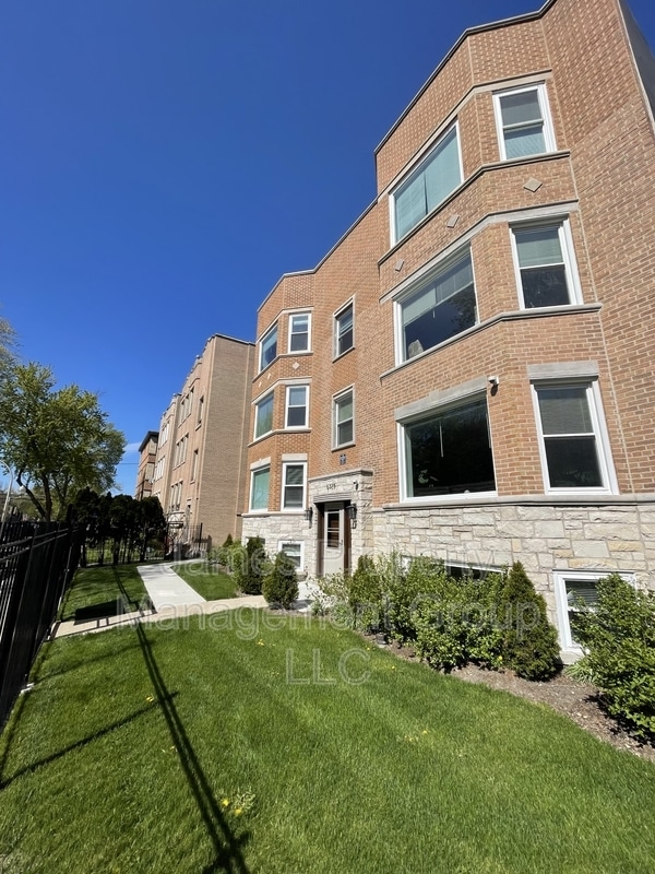 property at 6325 N Richmond St