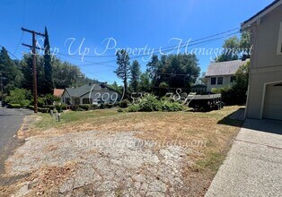 231 Lyons St in Sonora, CA - Building Photo - Building Photo