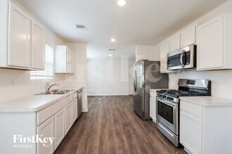3731 Solanum Dr in Conroe, TX - Building Photo - Building Photo
