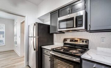 18959 Dallas Pkwy in Dallas, TX - Building Photo - Building Photo