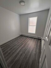 146 High St-Unit -2 in Berlin, NH - Building Photo - Building Photo