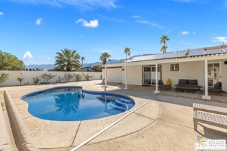 2290 N Volturno Rd in Palm Springs, CA - Building Photo - Building Photo