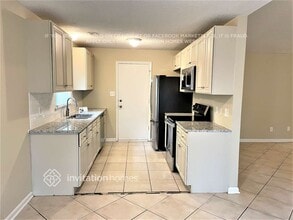 7355 Captain Neal Ln in Charlotte, NC - Building Photo - Building Photo