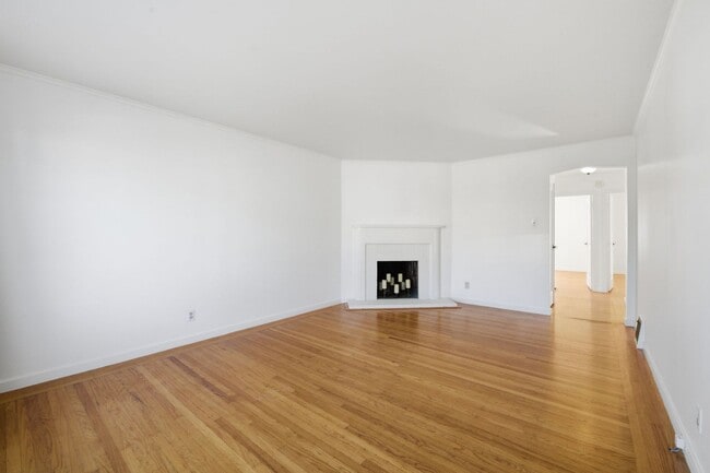 347 Staples Ave in San Francisco, CA - Building Photo - Building Photo