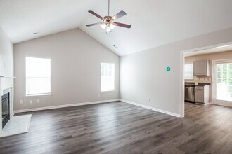 8631 Bodkin Ct in Charlotte, NC - Foto de edificio - Building Photo