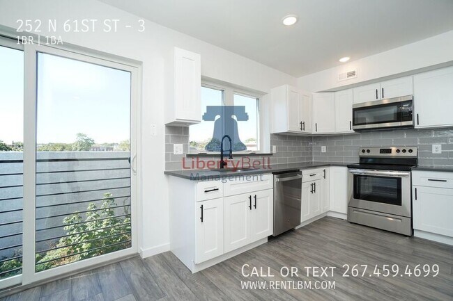 252 N 61st St in Philadelphia, PA - Building Photo - Building Photo