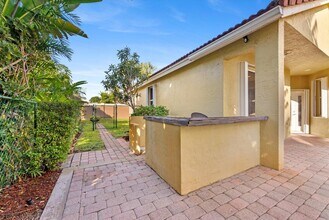 8085 Saw Palmetto Ln in Boynton Beach, FL - Building Photo - Building Photo