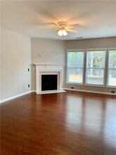 2352 Jasmine Glen Dr in Buford, GA - Building Photo - Building Photo