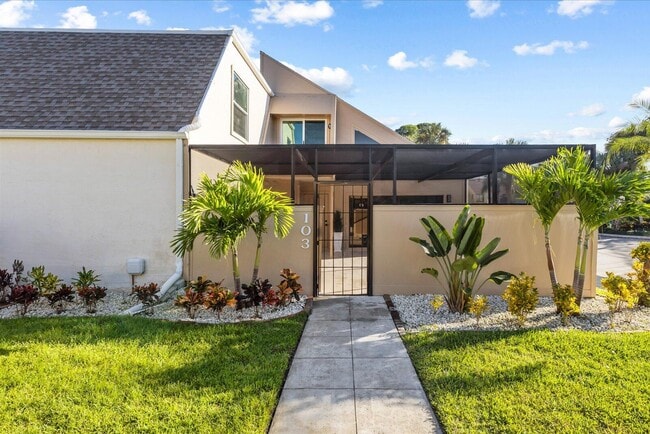 1100 SE Mitchell Ave in Port St. Lucie, FL - Building Photo - Building Photo