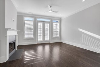 2134 Havenwood Trail in Atlanta, GA - Foto de edificio - Building Photo
