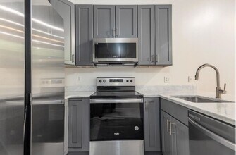 95 S Main St in Memphis, TN - Foto de edificio - Building Photo