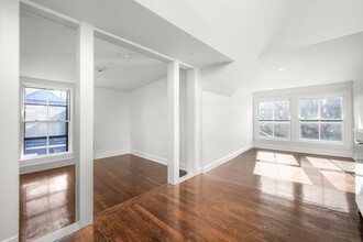 286 Marlborough St, Unit 10 in Boston, MA - Building Photo - Building Photo