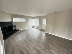 5053 Art St-Unit -5053 Art St in San Diego, CA - Building Photo - Building Photo