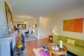 6000 Shepherd Mountain Cove in Austin, TX - Foto de edificio - Building Photo