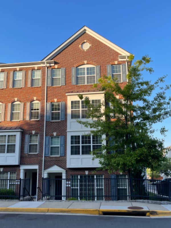 property at 15265 Leicestershire St