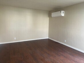 1008 Queen Anne Ave in Medford, OR - Building Photo - Building Photo