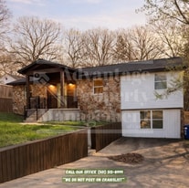 3237 College Ave in Conway, AR - Building Photo