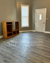 59 S 15th St in Terre Haute, IN - Foto de edificio - Building Photo