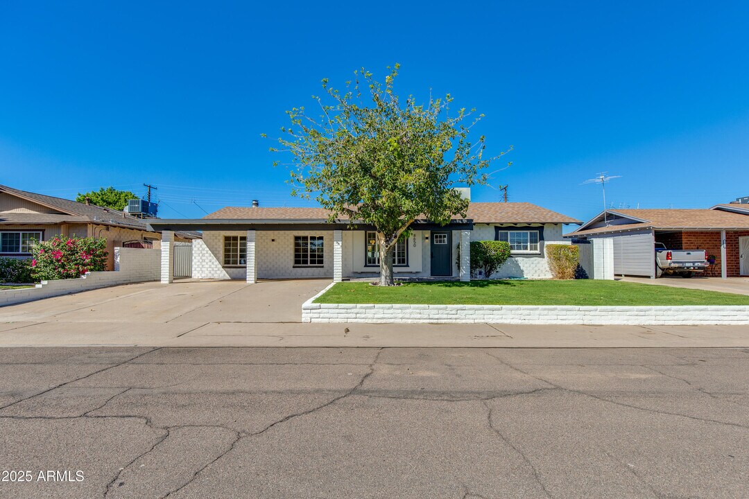8650 E Roanoke Ave in Scottsdale, AZ - Building Photo