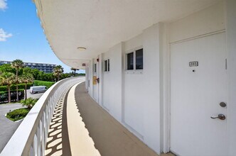 2505 S Ocean Blvd in Palm Beach, FL - Building Photo - Building Photo