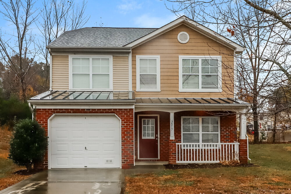 2017 Sonoma Valley Dr in Charlotte, NC - Foto de edificio