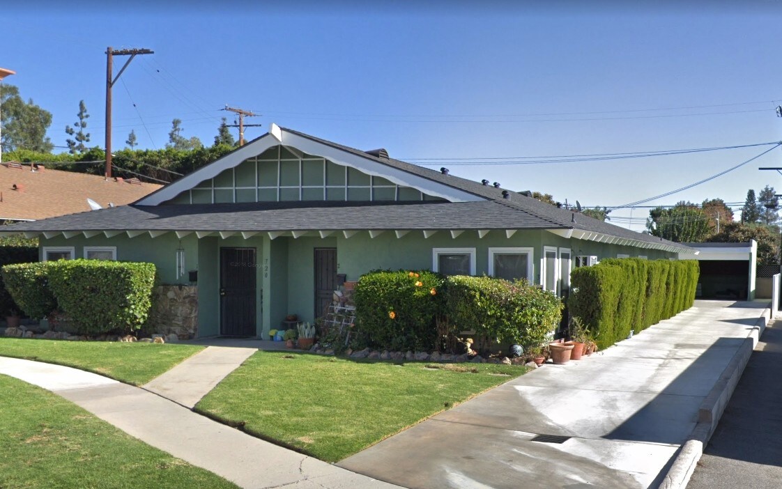 720 Ridgeway Ln in La Habra, CA - Building Photo