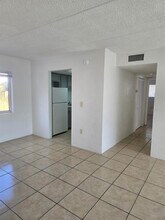 1216 Kennedy Rd in Daytona Beach, FL - Building Photo - Building Photo