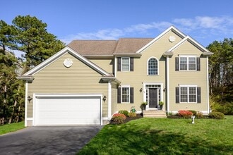 86 Pioneer Trail in Plymouth, MA - Building Photo - Building Photo