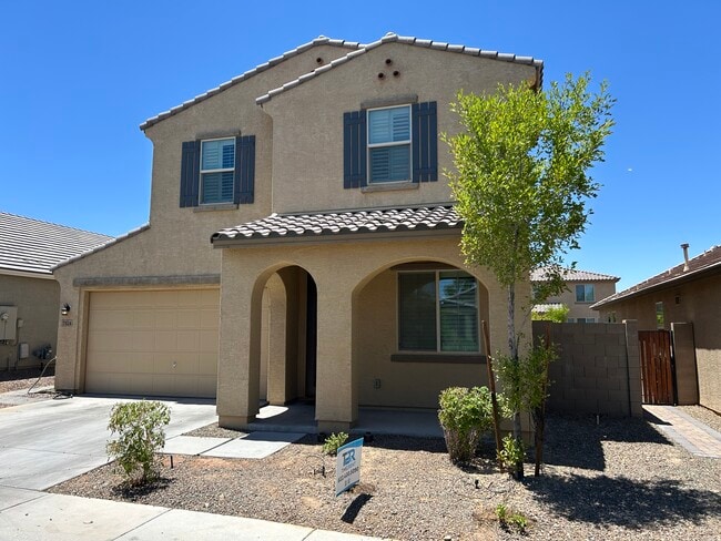 7924 S 25th St in Phoenix, AZ - Foto de edificio - Building Photo