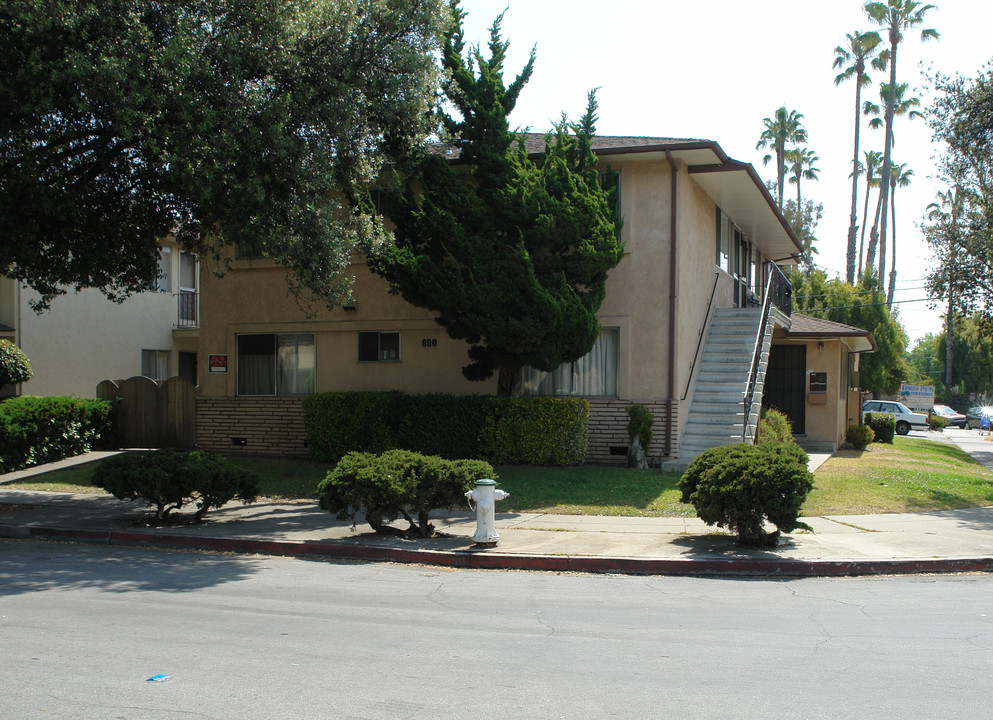 690 Grand Fir Ave in Sunnyvale, CA - Foto de edificio