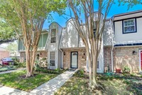 14143 Lost Meadow Ln in Houston, TX - Foto de edificio - Building Photo