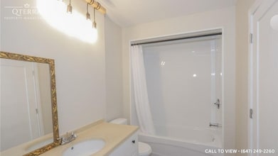 1029 York St in London, ON - Building Photo - Building Photo