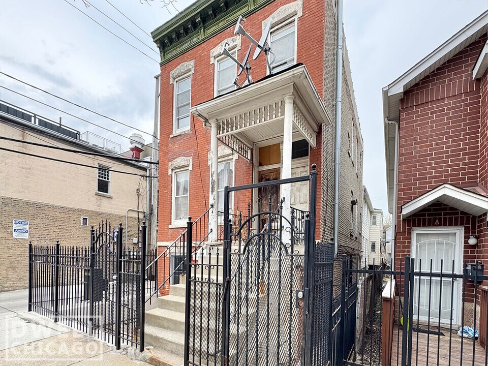 1542 W Walton St, Unit 1 in Chicago, IL - Foto de edificio