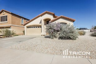 2191 S 160th Ln in Goodyear, AZ - Building Photo