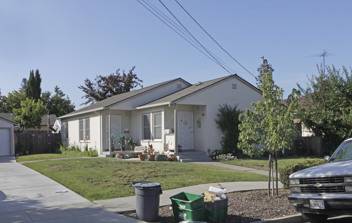 1819-1821 Vera Ave in Redwood City, CA - Foto de edificio