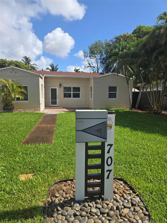 property at 707 NE 15th St