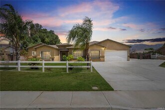 1037 Charles St in Banning, CA - Building Photo - Building Photo