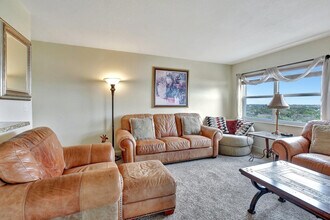 2555 NE 11th St in Fort Lauderdale, FL - Foto de edificio - Building Photo